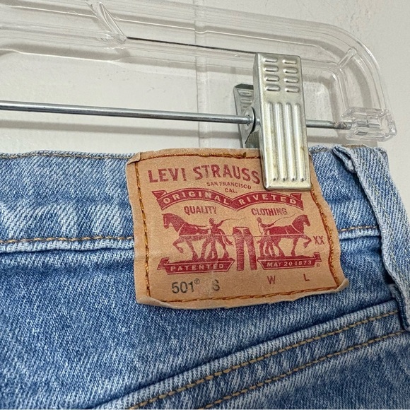 Levi’s 501 Women’s High Rise Distressed Straight Jeans Blue Size 25 - Picture 5 of 9